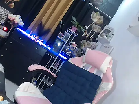 Snapshot of miss_ning chatting on 23, 4, 2026 miss ning online show from 23, 4, 2026