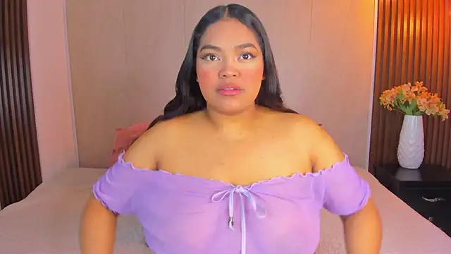 Snapshot of RileyDolly chatting on 19, 10, 2025 RileyDolly online show from 19, 10, 2025