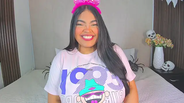 Snapshot of RileyDolly chatting on 27, 10, 2025 RileyDolly online show from 27, 10, 2025