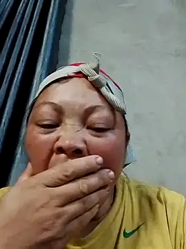 Snapshot of MaySweetb chatting on 11, 9, 2025 MaySweetb online show from 11, 9, 2025