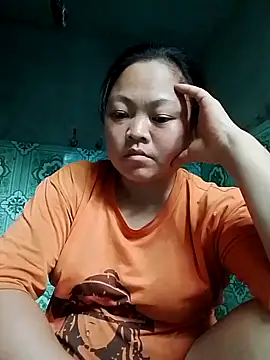 Snapshot of MaySweetb chatting on 12, 10, 2025 MaySweetb online show from 12, 10, 2025