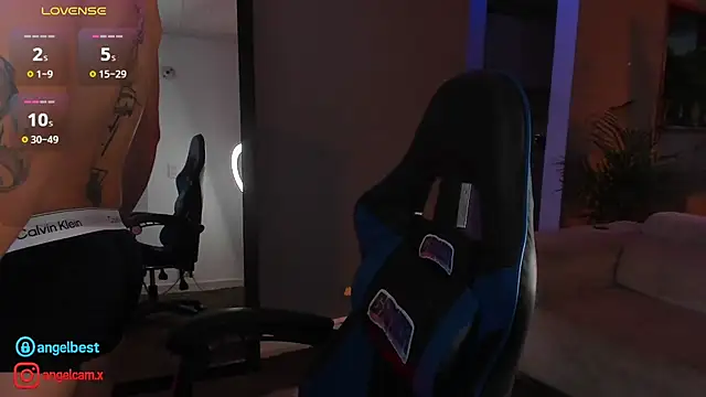 Snapshot of IamAngelCamilo chatting on 25, 9, 2025 IamAngelCamilo online show from 25, 9, 2025