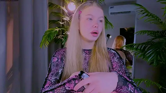 Snapshot of emilyshepar_d chatting on 19, 3, 2026 emilyshepar d online show from 19, 3, 2026