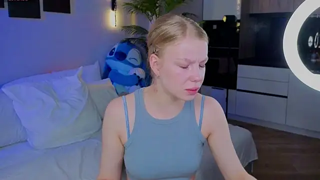 Snapshot of emilyshepar_d chatting on 6, 5, 2026 emilyshepar d online show from 6, 5, 2026