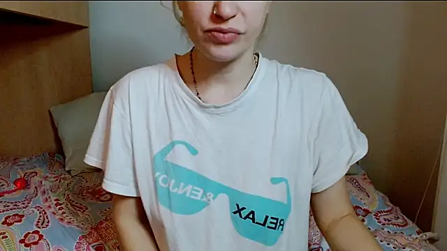 SatinQueen90 online show from 19, 11, 2025