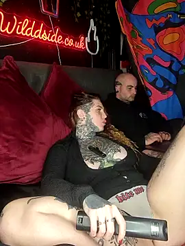 Snapshot of AlexandraWildd chatting on 30, 9, 2025 AlexandraWildd online show from 30, 9, 2025