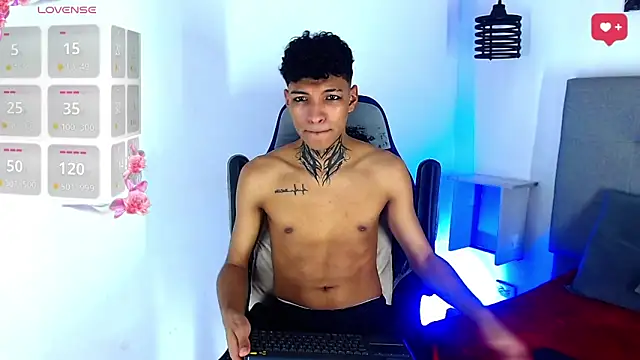 Snapshot of Rick_Wade chatting on 21, 12, 2025 Rick Wade online show from 21, 12, 2025