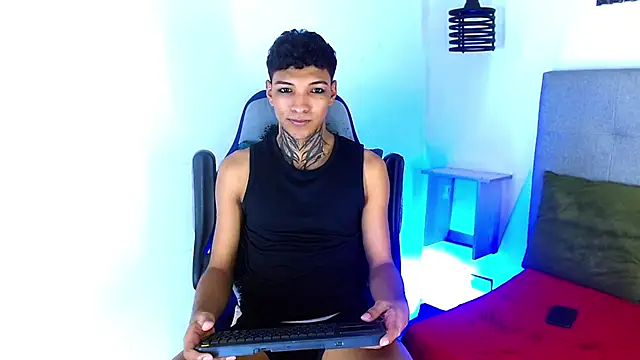 Snapshot of Rick_Wade chatting on 2, 2, 2026 Rick Wade online show from 2, 2, 2026