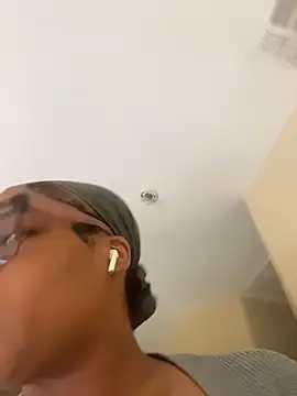 caramel  cremes online show from 5, 11, 2025