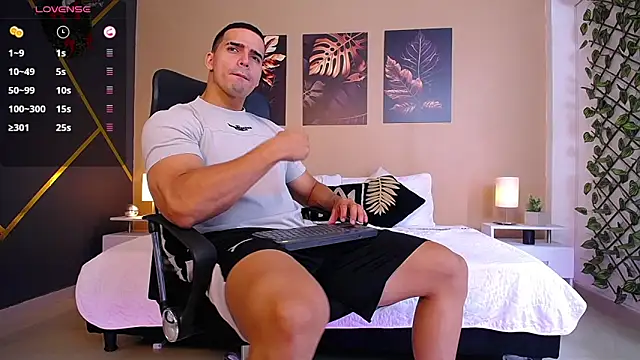 Snapshot of ChristopherBlack_ chatting on 8, 1, 2026 ChristopherBlack online show from 8, 1, 2026