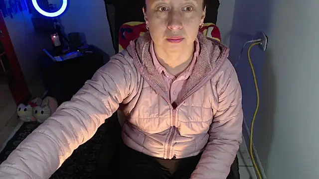 Milf Valeria online show from 30, 9, 2025