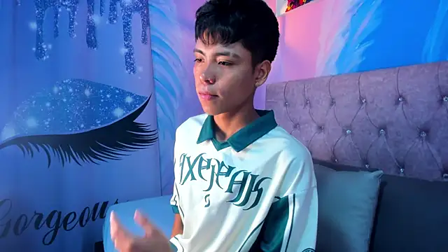 MaxiWildd online show from 4, 2, 2026