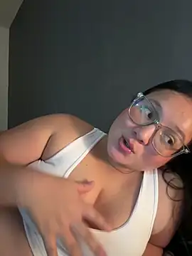 Snapshot of Kyleighc chatting on 6, 2, 2026 Kyleighc online show from 6, 2, 2026