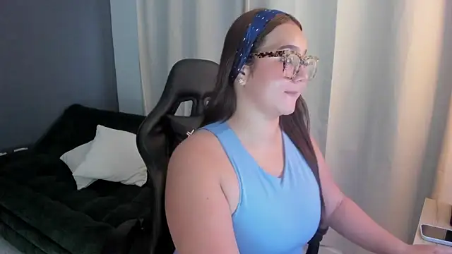 Snapshot of Kyleighc chatting on 13, 4, 2026 Kyleighc online show from 13, 4, 2026