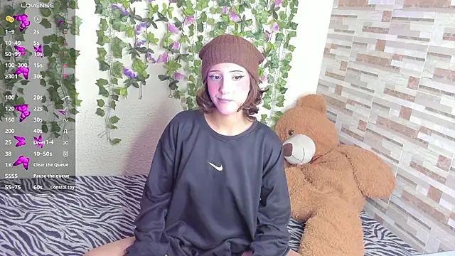 Snapshot of Amy_Moonlight chatting on 7, 1, 2026 Amy Moonlight online show from 7, 1, 2026