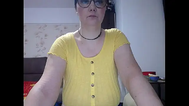 Mary x online show from 4, 2, 2026