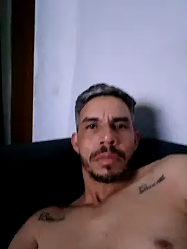 Snapshot of QfabO123 chatting on 18, 10, 2025 QfabO123 online show from 18, 10, 2025