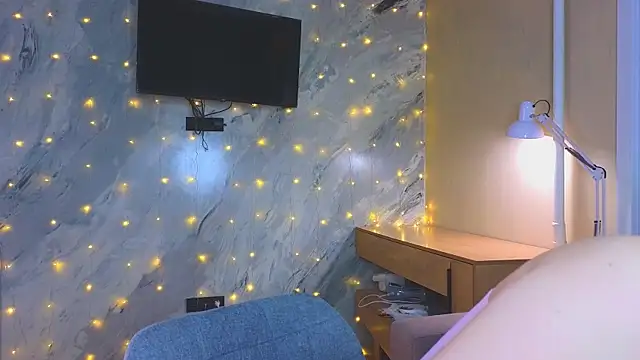 miss bubbles  online show from 15, 2, 2026