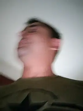 Snapshot of Bradd_32 chatting on 21, 4, 2026 Bradd 32 online show from 21, 4, 2026