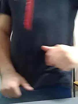 Snapshot of Bradd_32 chatting on 29, 7, 2026 Bradd 32 online show from 29, 7, 2026