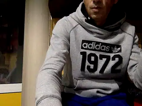 adiluci1 online show from 12, 10, 2025