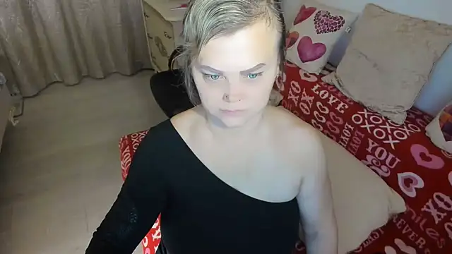 Snapshot of MildMature chatting on 9, 4, 2026 MildMature online show from 9, 4, 2026