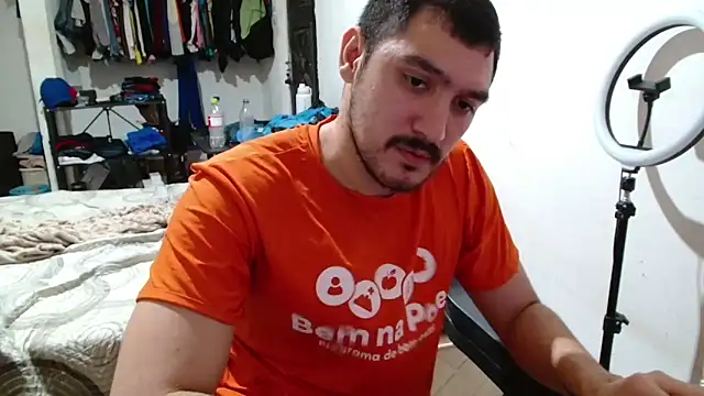 Snapshot of Leonino231 chatting on 17, 3, 2026 Leonino231 online show from 17, 3, 2026