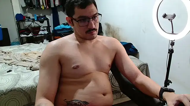 Snapshot of Leonino231 chatting on 26, 3, 2026 Leonino231 online show from 26, 3, 2026