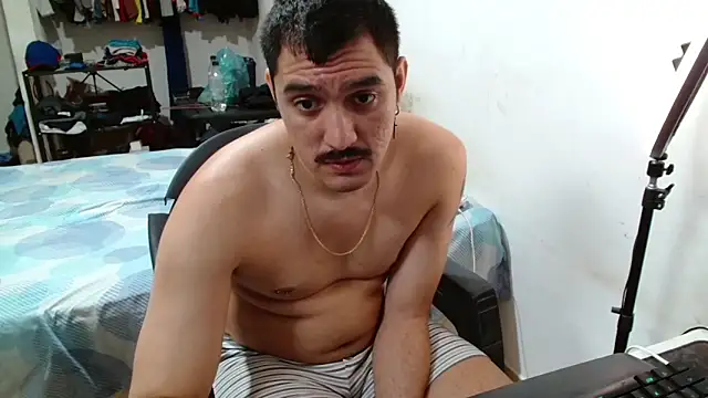 Snapshot of Leonino231 chatting on 19, 4, 2026 Leonino231 online show from 19, 4, 2026