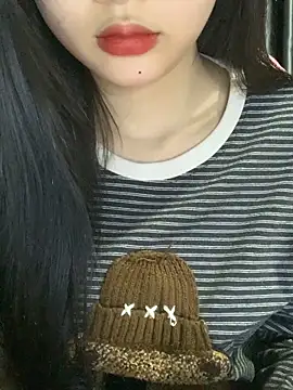 Snapshot of Linhtruong_ chatting on 4, 3, 2026 Linhtruong online show from 4, 3, 2026