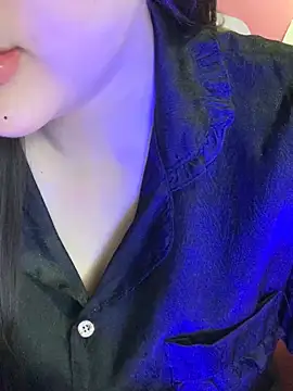 Snapshot of Linhtruong_ chatting on 8, 4, 2026 Linhtruong online show from 8, 4, 2026