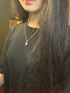 Snapshot of Nhinhi18 chatting on 2, 4, 2026 Nhinhi18 online show from 2, 4, 2026