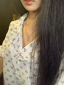 Snapshot of Nhinhi18 chatting on 4, 4, 2026 Nhinhi18 online show from 4, 4, 2026