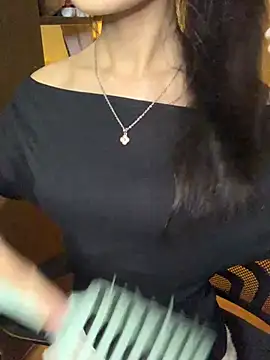 Snapshot of Nhinhi18 chatting on 5, 7, 2026 Nhinhi18 online show from 5, 7, 2026