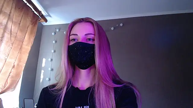 Snapshot of Iris_lave chatting on 27, 9, 2025 Iris lave online show from 27, 9, 2025