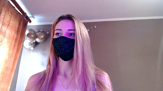 Snapshot of Iris_lave chatting on 23, 11, 2025 Iris lave online show from 23, 11, 2025