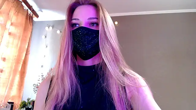 Snapshot of Iris_lave chatting on 5, 5, 2026 Iris lave online show from 5, 5, 2026