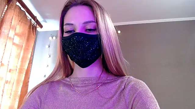 Snapshot of Iris_lave chatting on 8, 5, 2026 Iris lave online show from 8, 5, 2026