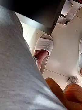 hackyourpussyxh online show from 12, 1, 2026