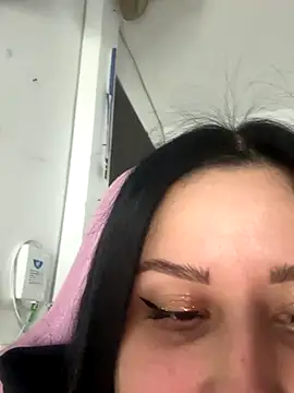 Snapshot of lucy_grey25 chatting on 19, 12, 2025 lucy grey25 online show from 19, 12, 2025