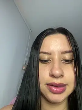 Snapshot of lucy_grey25 chatting on 8, 2, 2026 lucy grey25 online show from 8, 2, 2026