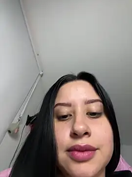 Snapshot of lucy_grey25 chatting on 17, 2, 2026 lucy grey25 online show from 17, 2, 2026