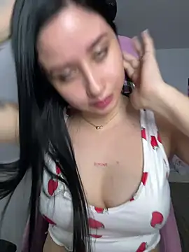 Snapshot of lucy_grey25 chatting on 19, 2, 2026 lucy grey25 online show from 19, 2, 2026