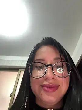 Snapshot of lucy_grey25 chatting on 14, 4, 2026 lucy grey25 online show from 14, 4, 2026