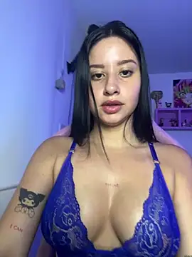 Snapshot of lucy_grey25 chatting on 21, 4, 2026 lucy grey25 online show from 21, 4, 2026