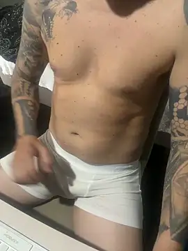 Snapshot of AnimistEquity chatting on 28, 10, 2025 AnimistEquity online show from 28, 10, 2025