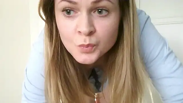 Snapshot of Ginger-bb chatting on 27, 3, 2026 Ginger-bb online show from 27, 3, 2026