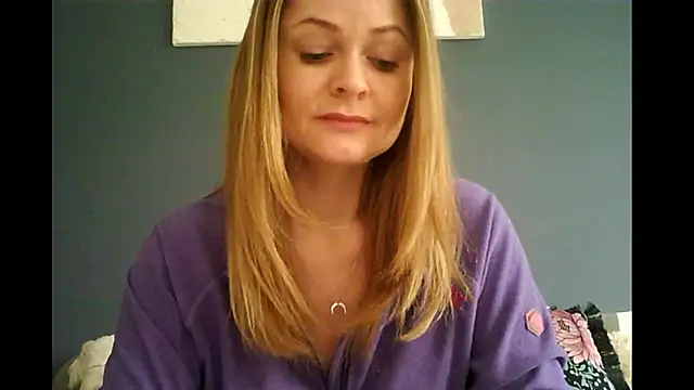 Snapshot of Ginger-bb chatting on 7, 4, 2026 Ginger-bb online show from 7, 4, 2026