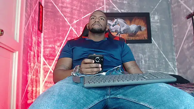 Snapshot of big_blackmen19 chatting on 8, 1, 2026 big blackmen19 online show from 8, 1, 2026