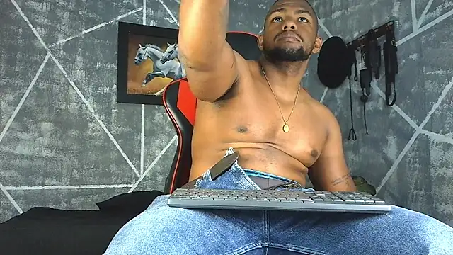 Snapshot of big_blackmen19 chatting on 23, 3, 2026 big blackmen19 online show from 23, 3, 2026